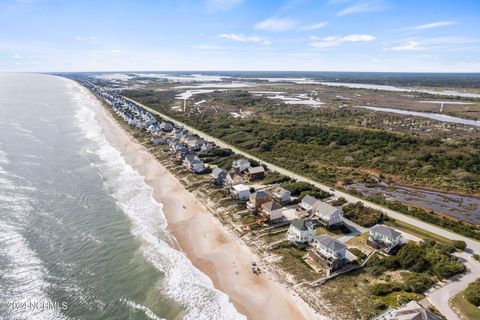 A home in North Topsail Beach