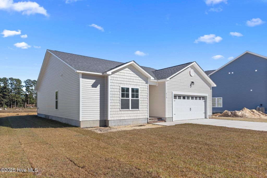 Photo of 320 E Theriault Court, Jacksonville, NC 28540 (MLS # 100540175)