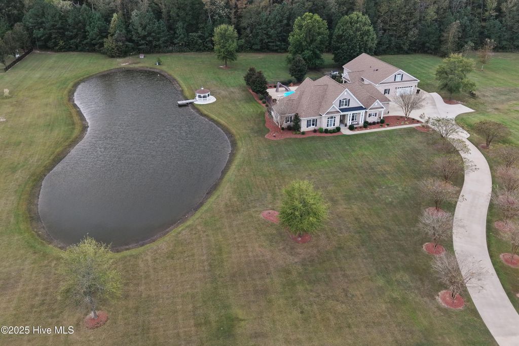 Photo of 2022 Jake Lane, Greenville, NC 27858 (MLS # 100535630)