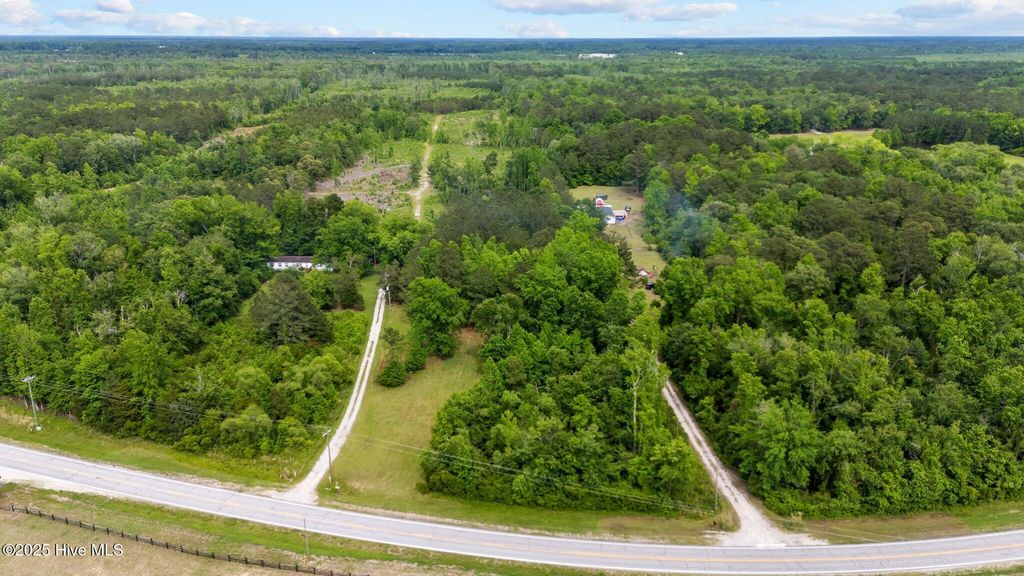 Photo of 1735 Streets Ferry Road, Vanceboro, NC 28586 (MLS # 100538408)