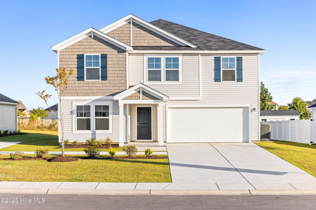 Photo of 605 S Squires Run Lane, Richlands, NC 28574 (MLS # 100515101)