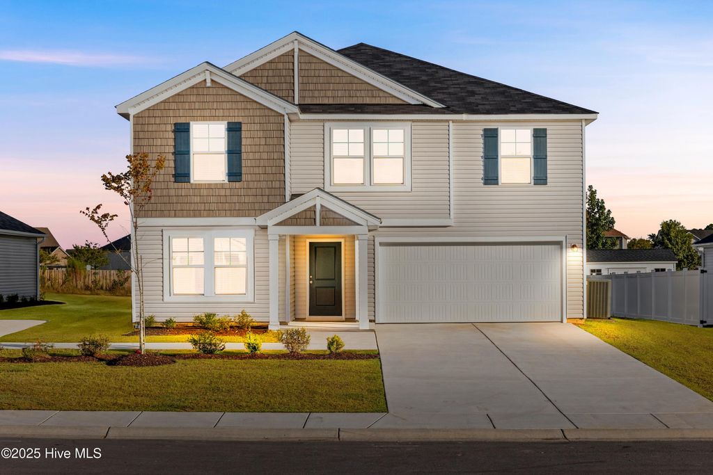 Photo of 605 S Squires Run Lane, Richlands, NC 28574 (MLS # 100515101)