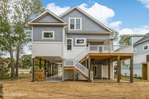 A home in Oak Island