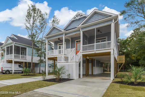 A home in Oak Island