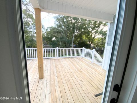 A home in Oak Island