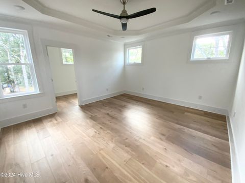 A home in Oak Island