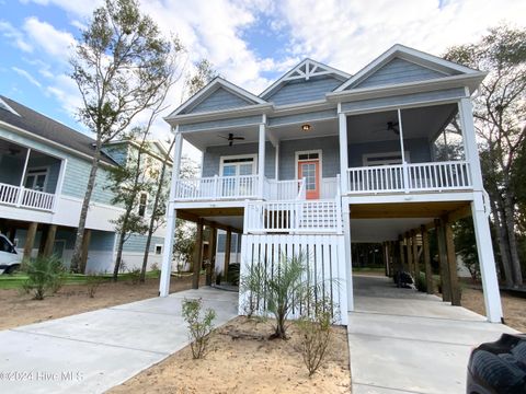 A home in Oak Island