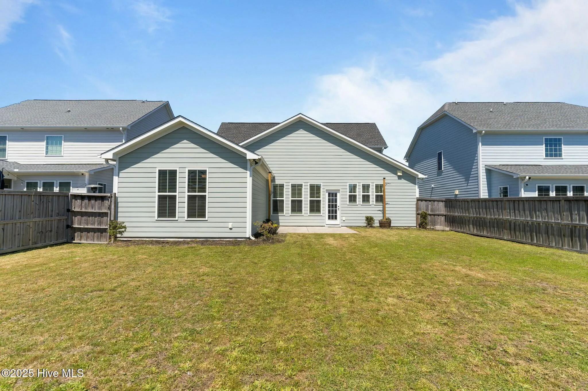 Hampstead, North Carolina 28443, United States, 4 Bedrooms Bedrooms, ,3 BathroomsBathrooms,Residential,Active,115000