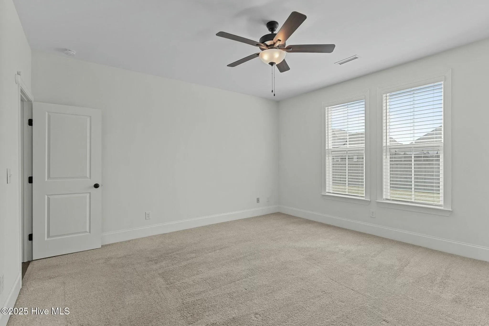 Hampstead, North Carolina 28443, United States, 4 Bedrooms Bedrooms, ,3 BathroomsBathrooms,Residential,Active,115000