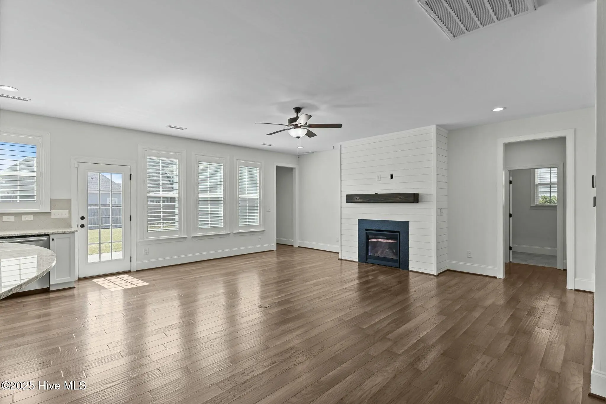 Hampstead, North Carolina 28443, United States, 4 Bedrooms Bedrooms, ,3 BathroomsBathrooms,Residential,Active,115000