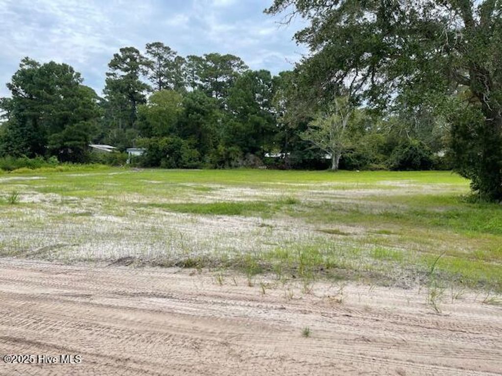 Photo of 1844 Oak Harbor Drive SW, Ocean Isle Beach, NC 28469 (MLS # 100529583)