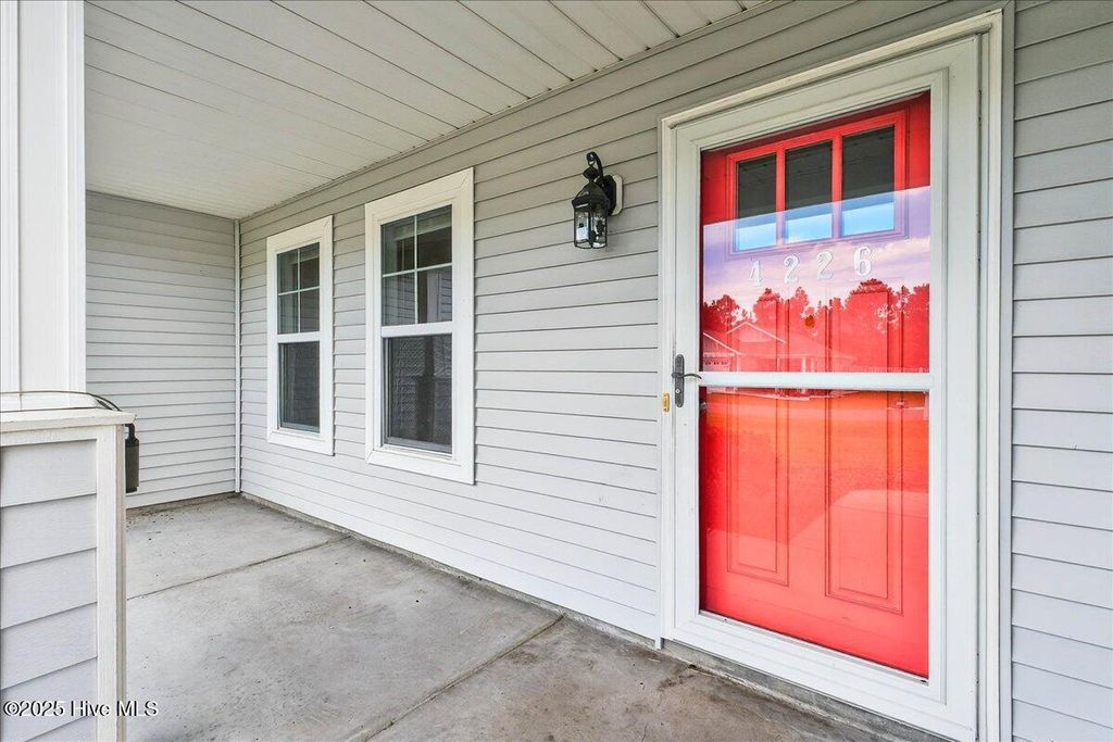 Photo of 4226 Cherry Laurel Lane SE, Southport, NC 28461 (MLS # 100527595)