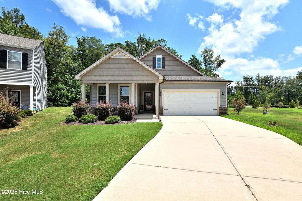 Photo of 404 Golden Villas Drive, Rocky Mount, NC 27804 (MLS # 100521063)