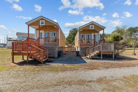 MLS: 100494389