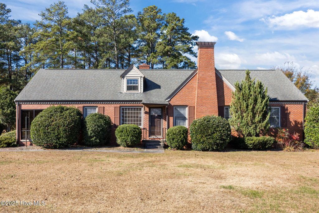 Photo of 309 N 3rd Street, Pinetops, NC 27864 (MLS # 100543023)