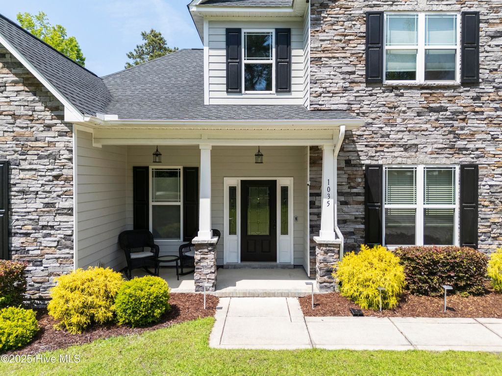 Photo of 1035 Grandview Drive, Hampstead, NC 28443 (MLS # 100498718)