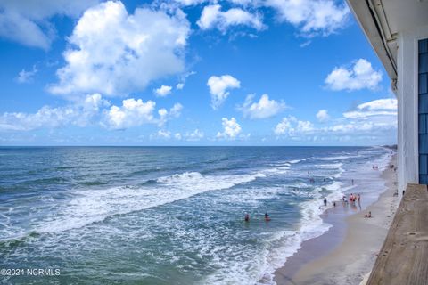 A home in North Topsail Beach