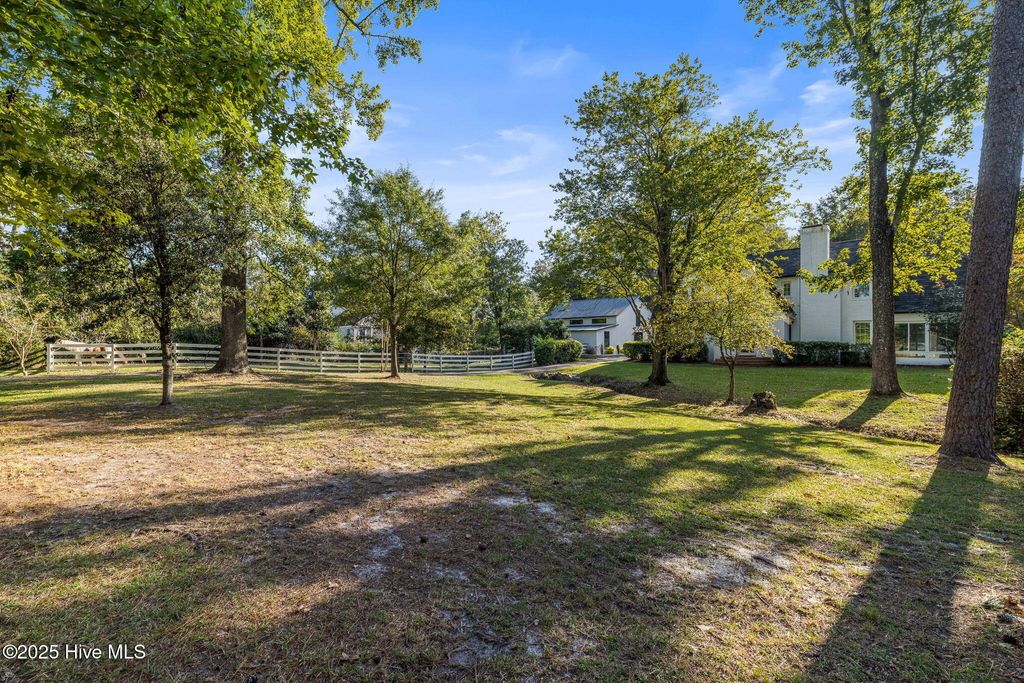 Photo of 2110 Castle Hayne Road, Wilmington, NC 28401 (MLS # 100533679)