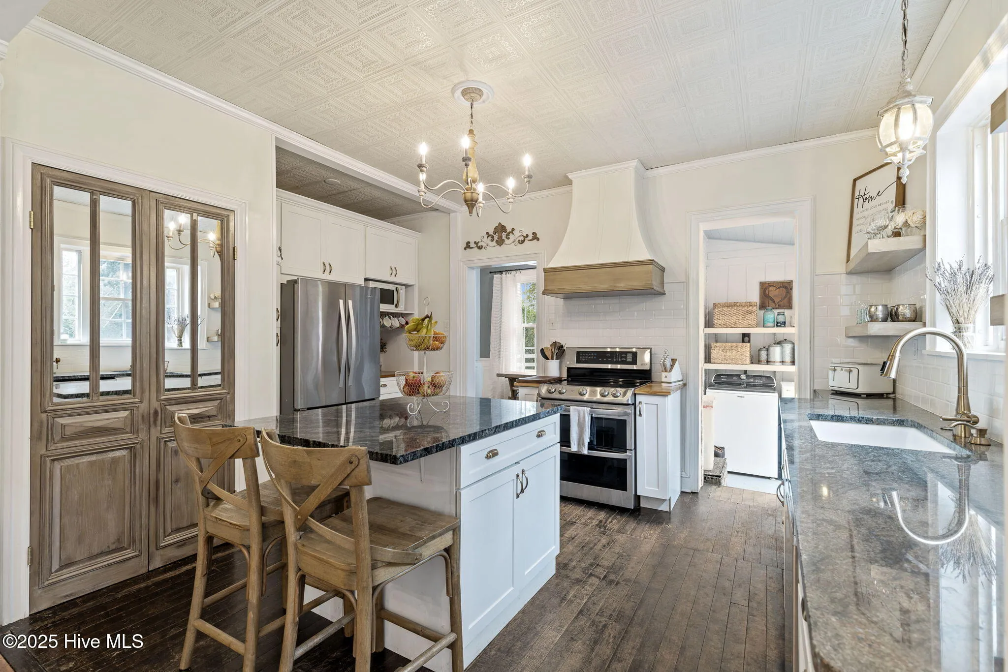 Wilmington, North Carolina 28401, United States, 3 Bedrooms Bedrooms, ,3 BathroomsBathrooms,Residential,Active,220044