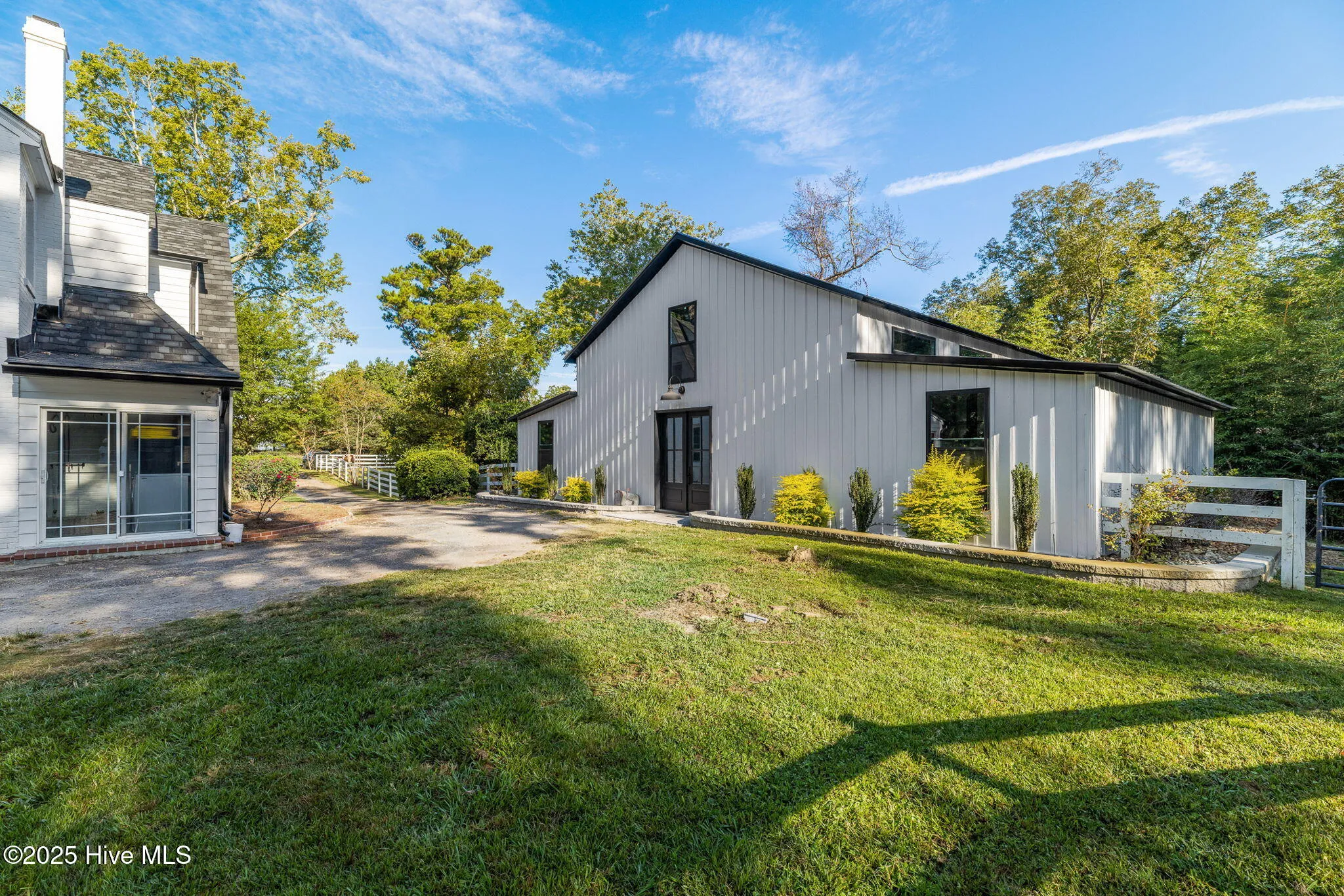 Wilmington, North Carolina 28401, United States, 3 Bedrooms Bedrooms, ,3 BathroomsBathrooms,Residential,Active,220044