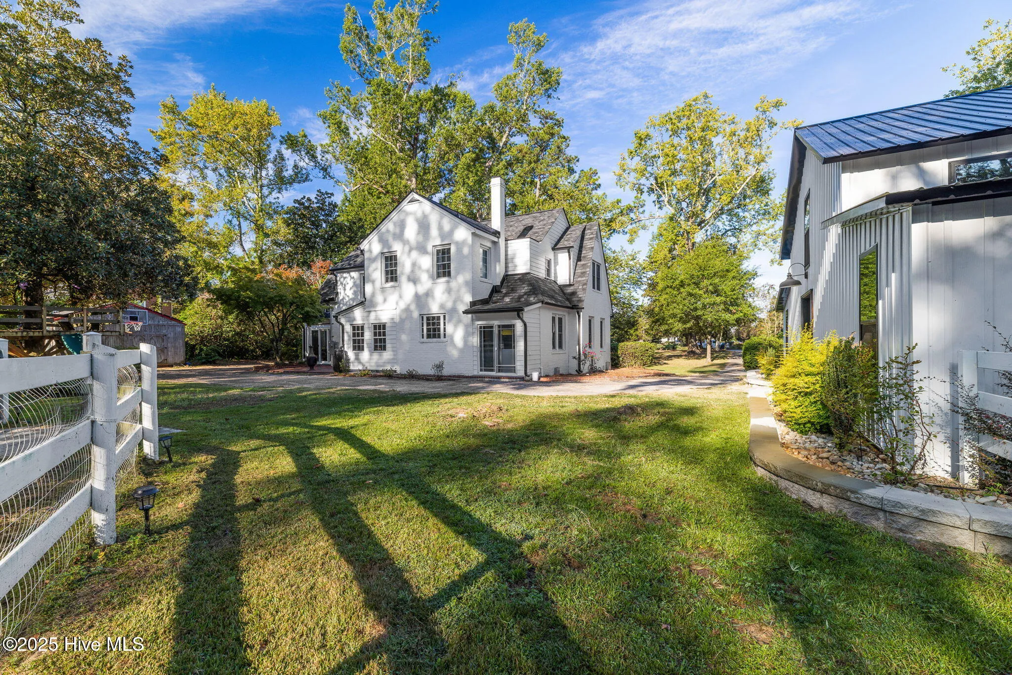 Wilmington, North Carolina 28401, United States, 3 Bedrooms Bedrooms, ,3 BathroomsBathrooms,Residential,Active,220044