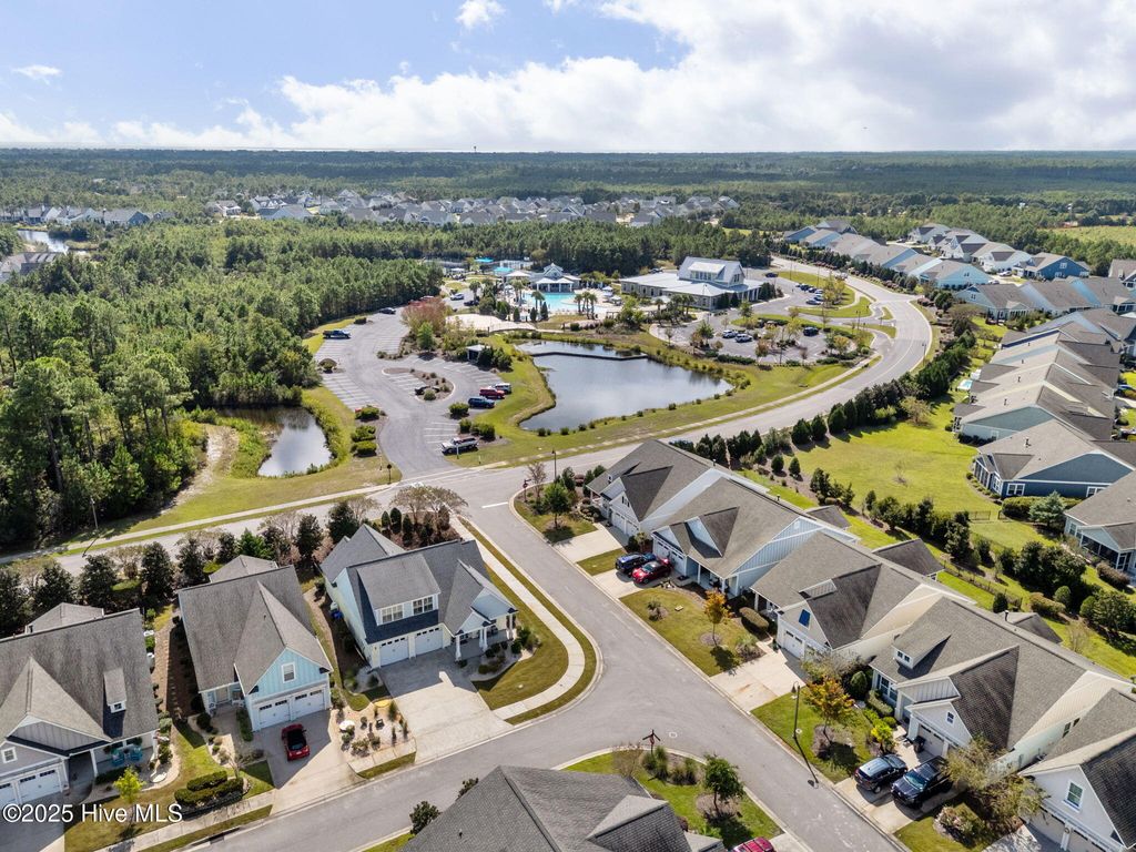 Photo of 3215 Bay Winds Drive, Southport, NC 28461 (MLS # 100534405)