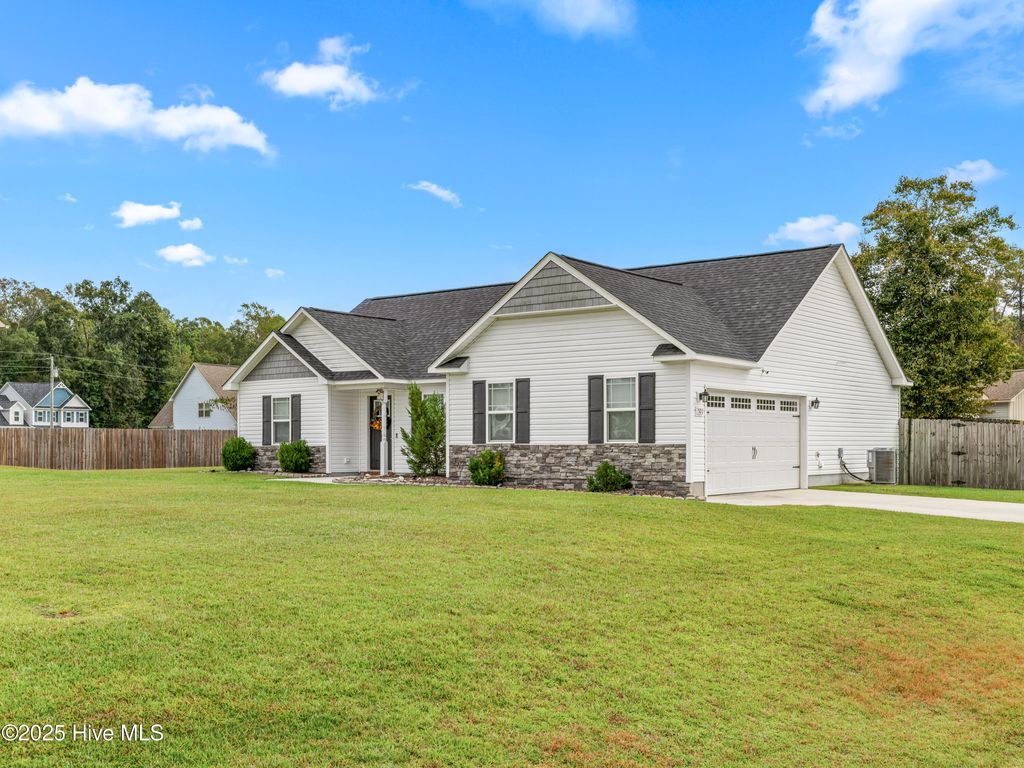 Photo of 501 Ellie Court, Jacksonville, NC 28540 (MLS # 100537815)