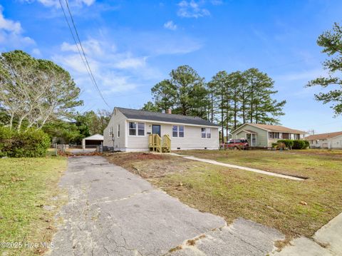 Tiny photo for 402 New River Drive, Jacksonville, NC 28540 (MLS # 100543298)