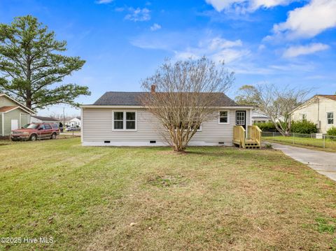 Tiny photo for 402 New River Drive, Jacksonville, NC 28540 (MLS # 100543298)