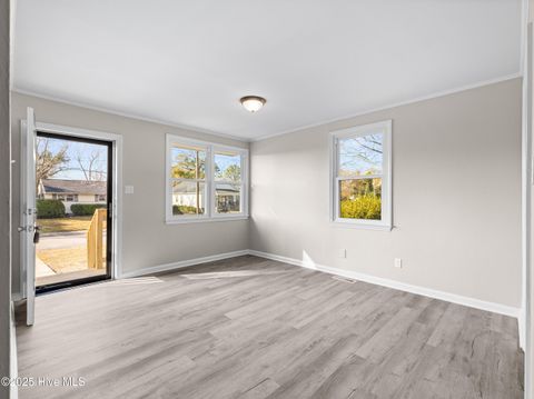 Tiny photo for 402 New River Drive, Jacksonville, NC 28540 (MLS # 100543298)