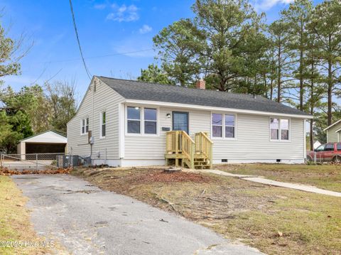 Tiny photo for 402 New River Drive, Jacksonville, NC 28540 (MLS # 100543298)