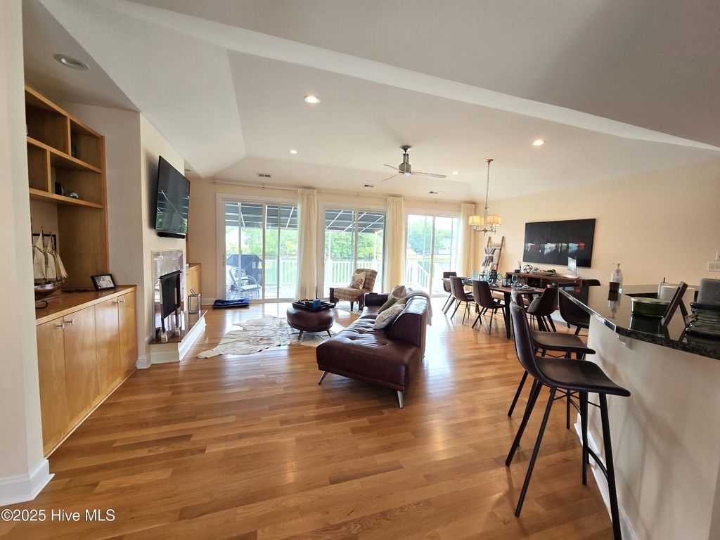 Photo of 105 Argosy Drive, New Bern, NC 28560 (MLS # 100506823)