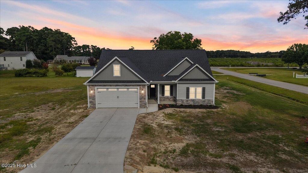 Photo of 3803 Huntcliff Drive, La Grange, NC 28551 (MLS # 100537855)