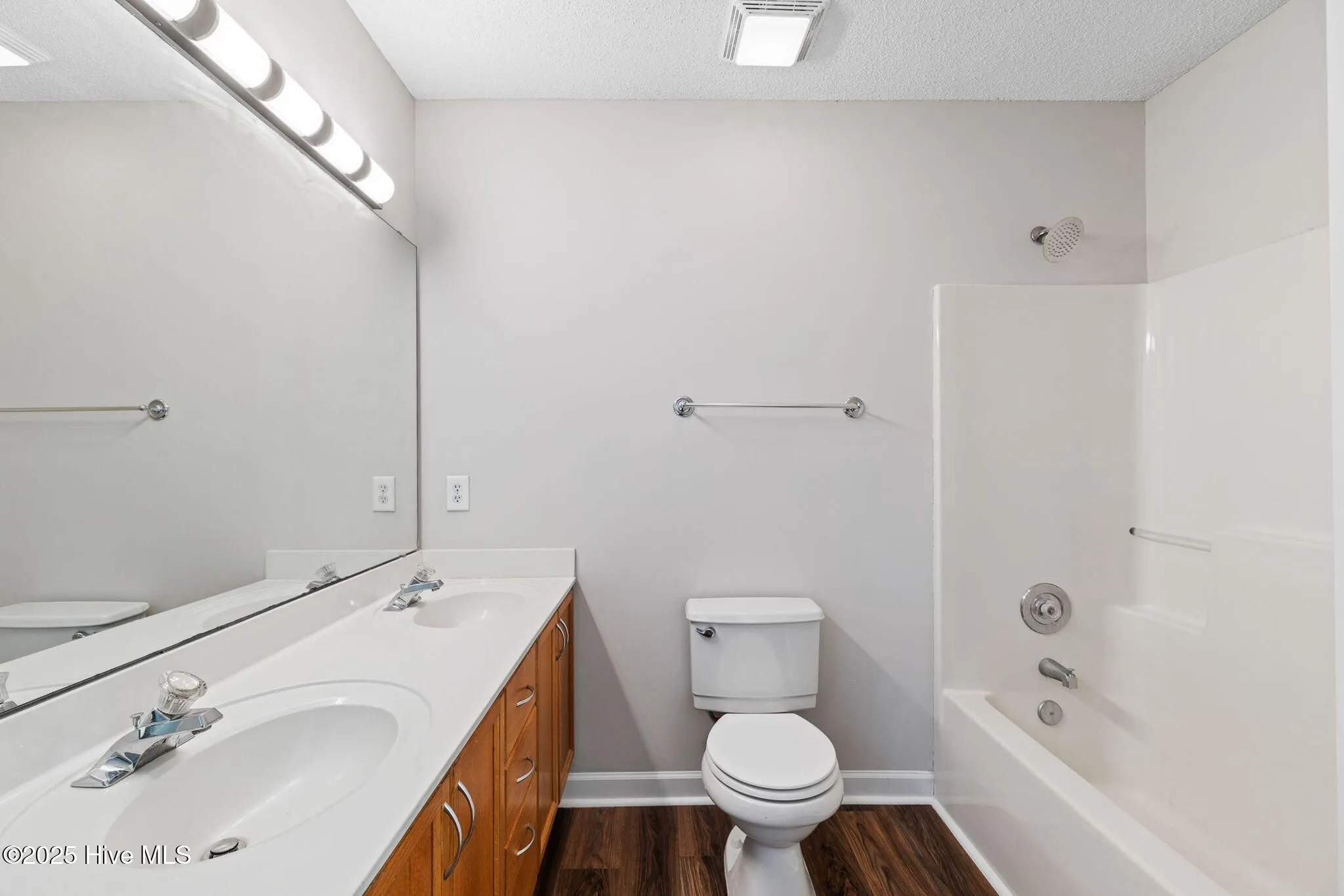 Leland, North Carolina 28451, United States, 3 Bedrooms Bedrooms, ,2 BathroomsBathrooms,Residential,Active,136600