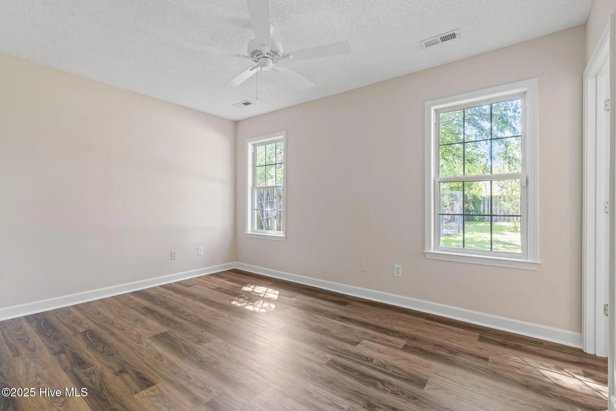 Leland, North Carolina 28451, United States, 3 Bedrooms Bedrooms, ,2 BathroomsBathrooms,Residential,Active,136600