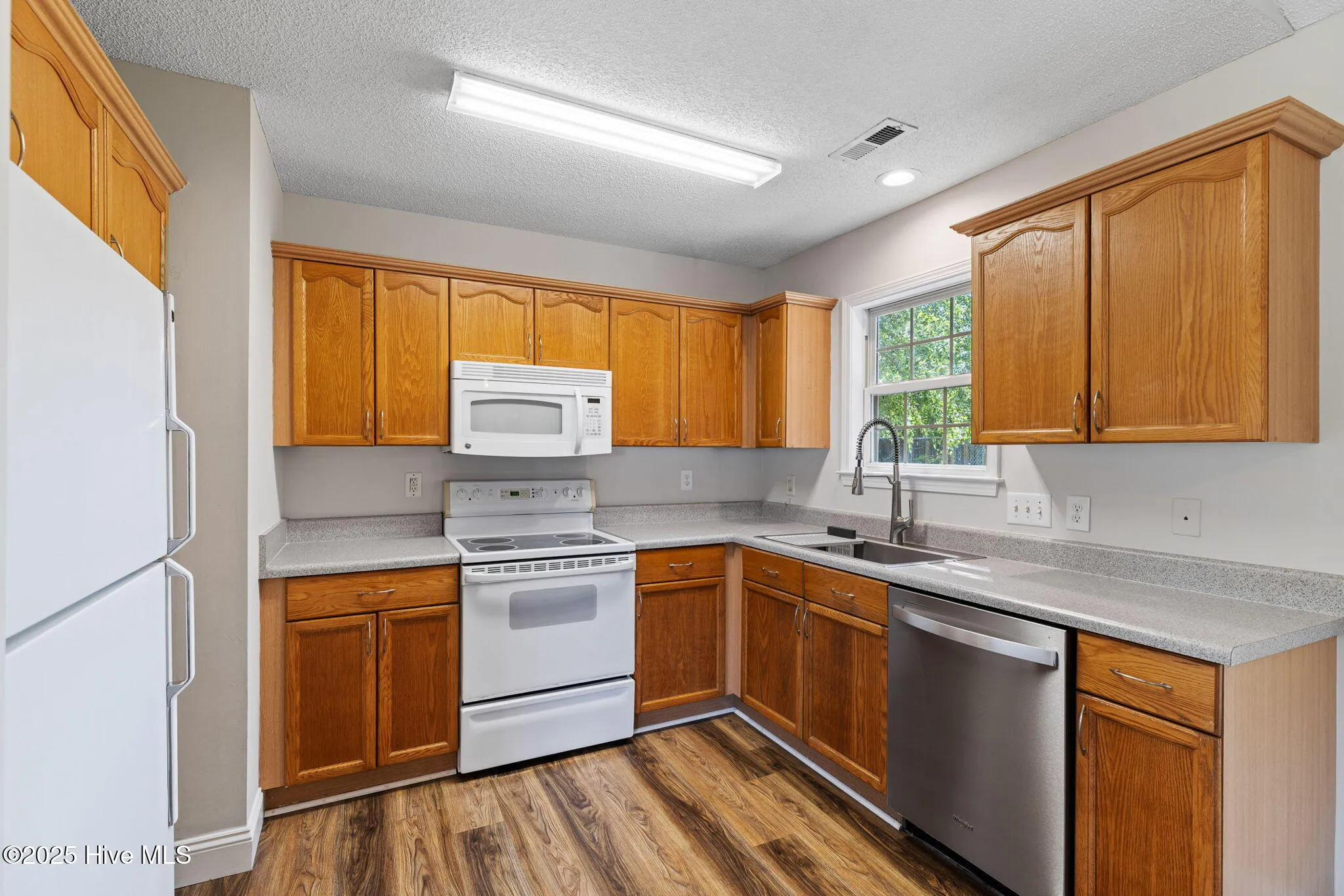 Leland, North Carolina 28451, United States, 3 Bedrooms Bedrooms, ,2 BathroomsBathrooms,Residential,Active,136600