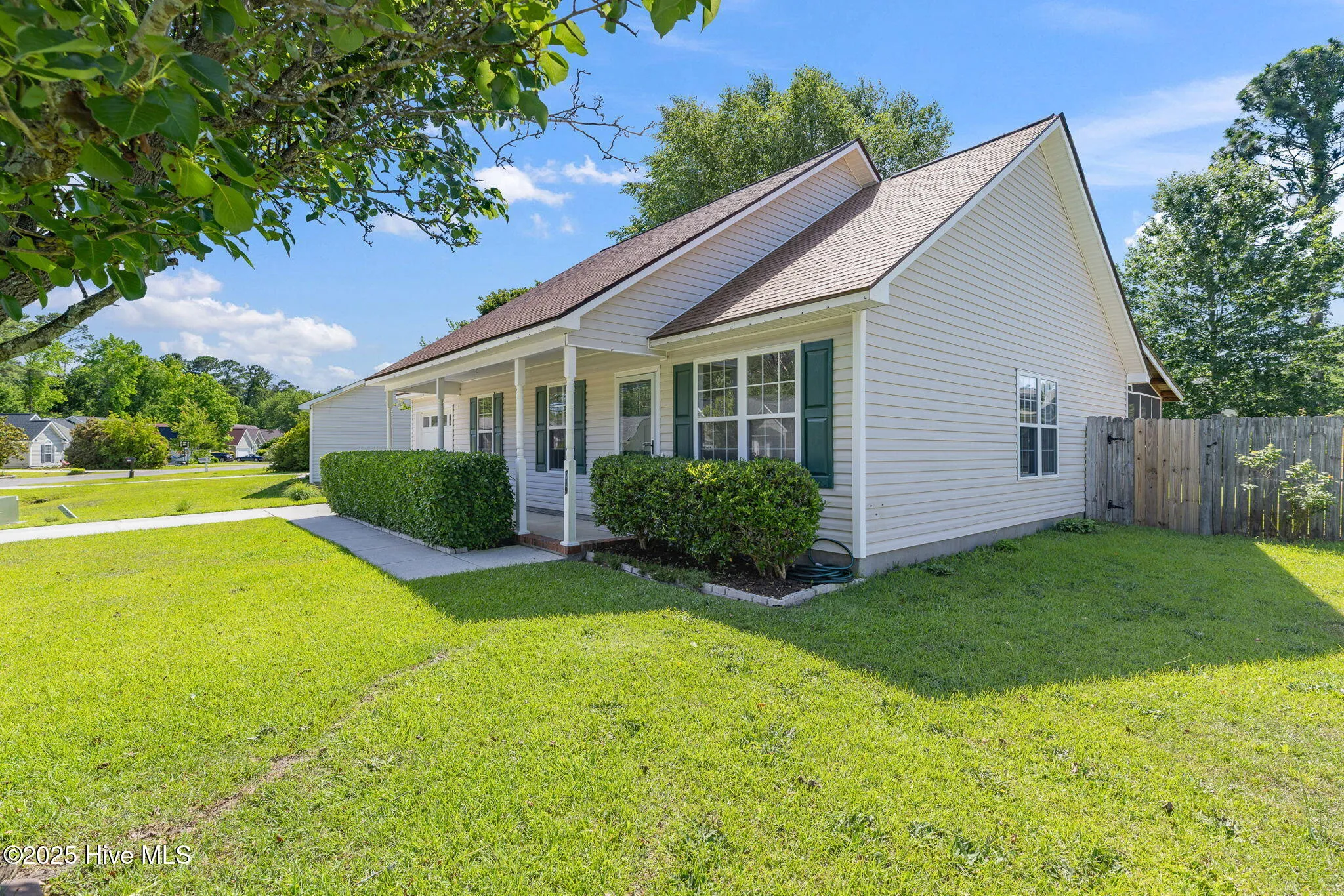 Leland, North Carolina 28451, United States, 3 Bedrooms Bedrooms, ,2 BathroomsBathrooms,Residential,Active,136600