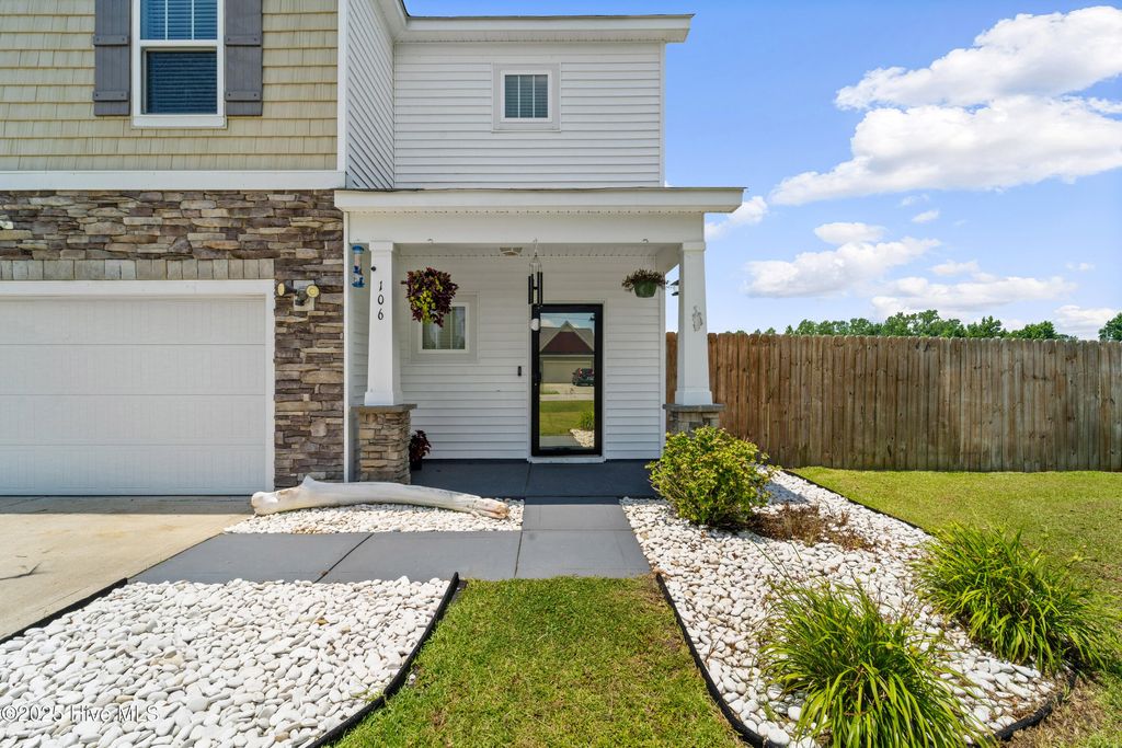 Photo of 106 Moss Creek Drive, Jacksonville, NC 28540 (MLS # 100515472)