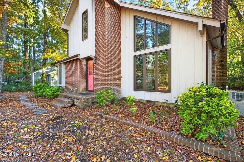 Photo of 100 Pineview Drive, Oriental, NC 28571 (MLS # 100540726)