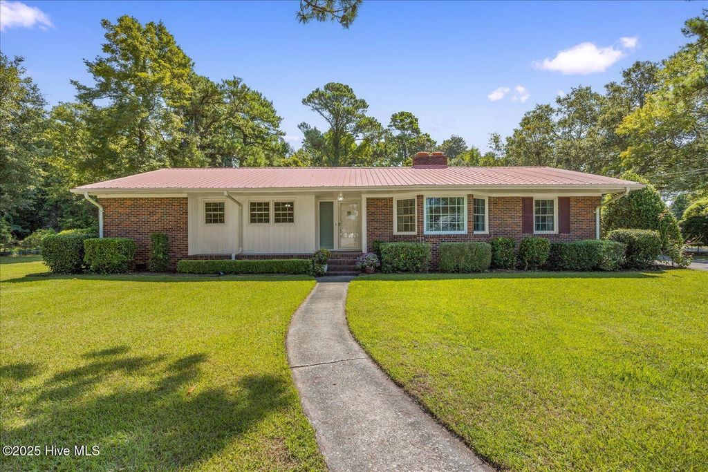 Photo of 3953 Halifax Road, Wilmington, NC 28403 (MLS # 100525952)