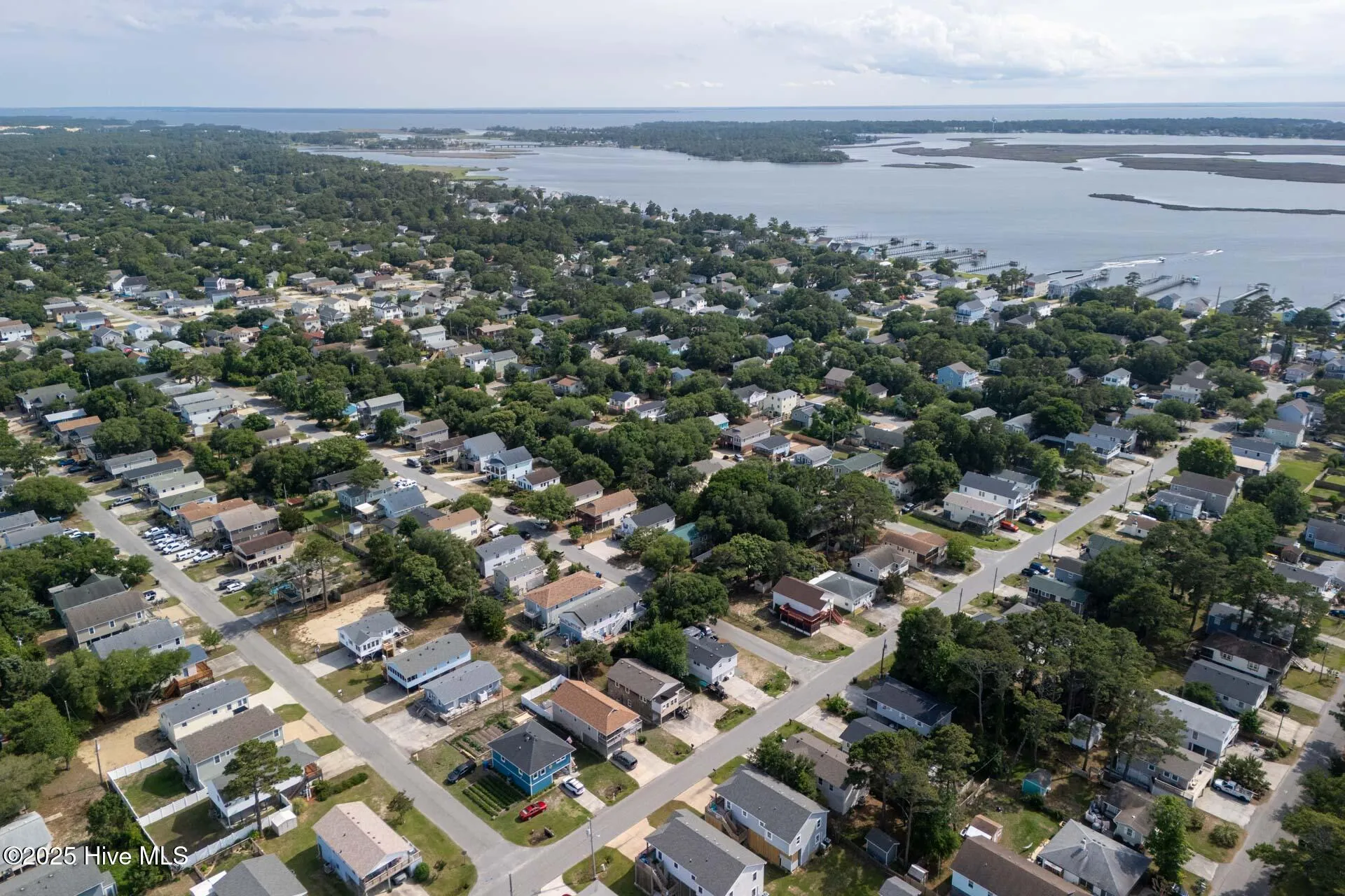 Kill Devil Hills, North Carolina 27948, United States, 4 Bedrooms Bedrooms, ,3 BathroomsBathrooms,Residential,Active,141116