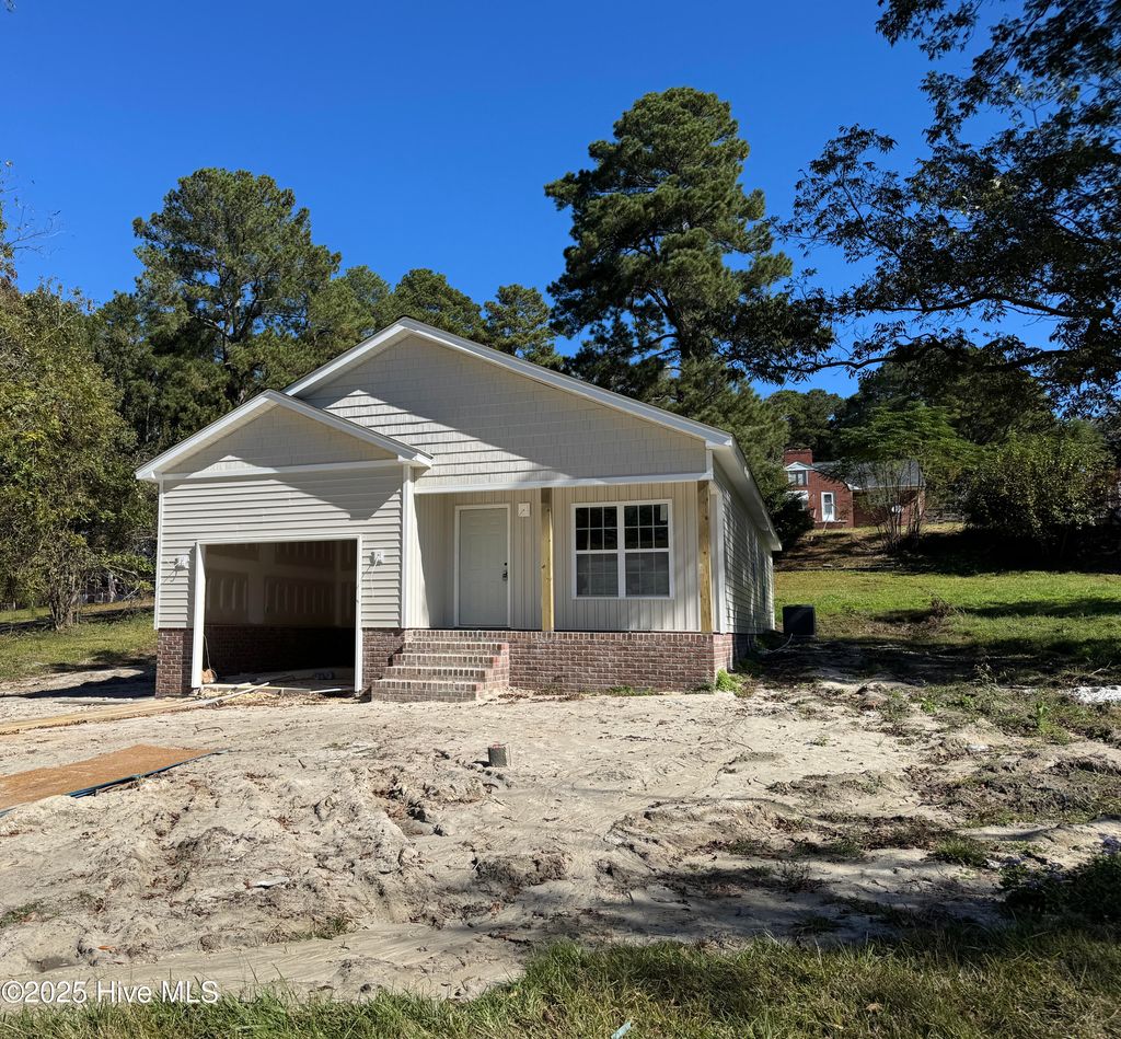 Photo of 6735 Hill Street, Grifton, NC 28530 (MLS # 100536810)