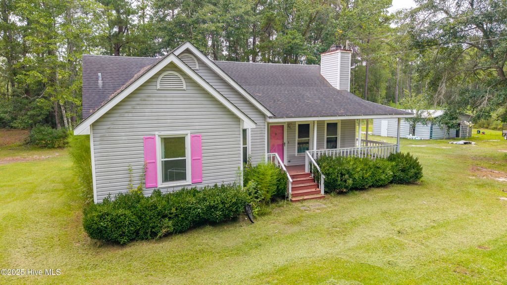 Photo of 973 Thaxton Lane SE, Bolivia, NC 28422 (MLS # 100532771)
