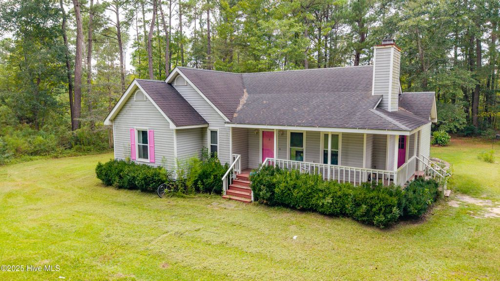 Photo of 973 Thaxton Lane SE, Bolivia, NC 28422 (MLS # 100532771)
