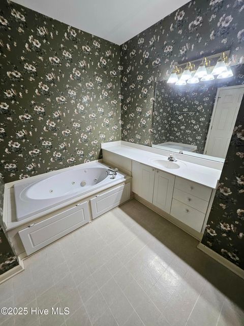 Tiny photo for 4525 Sagedale Drive #Unit 204, Wilmington, NC 28405 (MLS # 100536012)