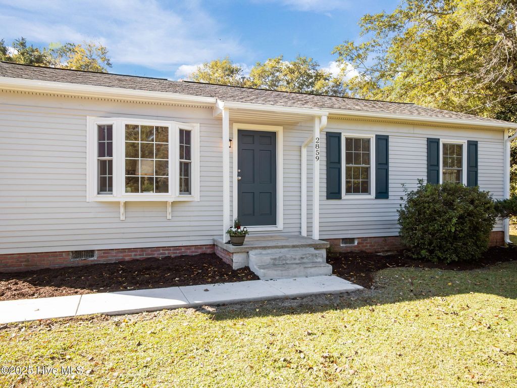 Photo of 2859 Easy Street, Newport, NC 28570 (MLS # 100541139)