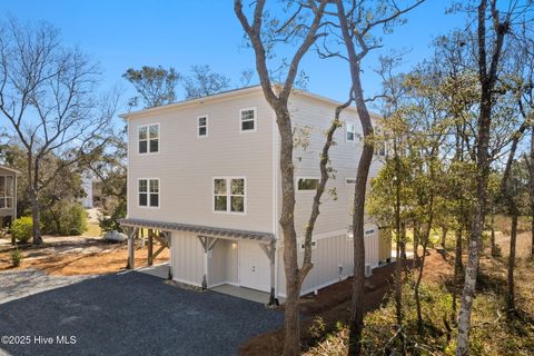 A home in Oak Island