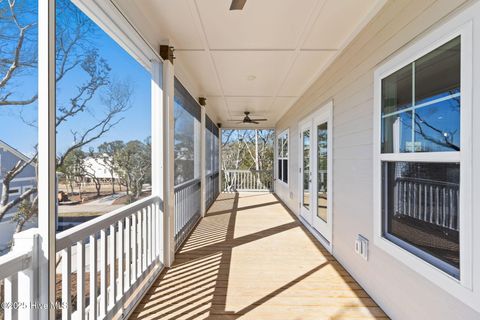 A home in Oak Island