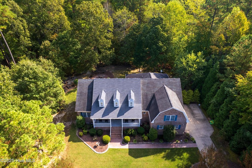 Photo of 145 Meherrin River Drive, Hertford, NC 27944 (MLS # 100535747)