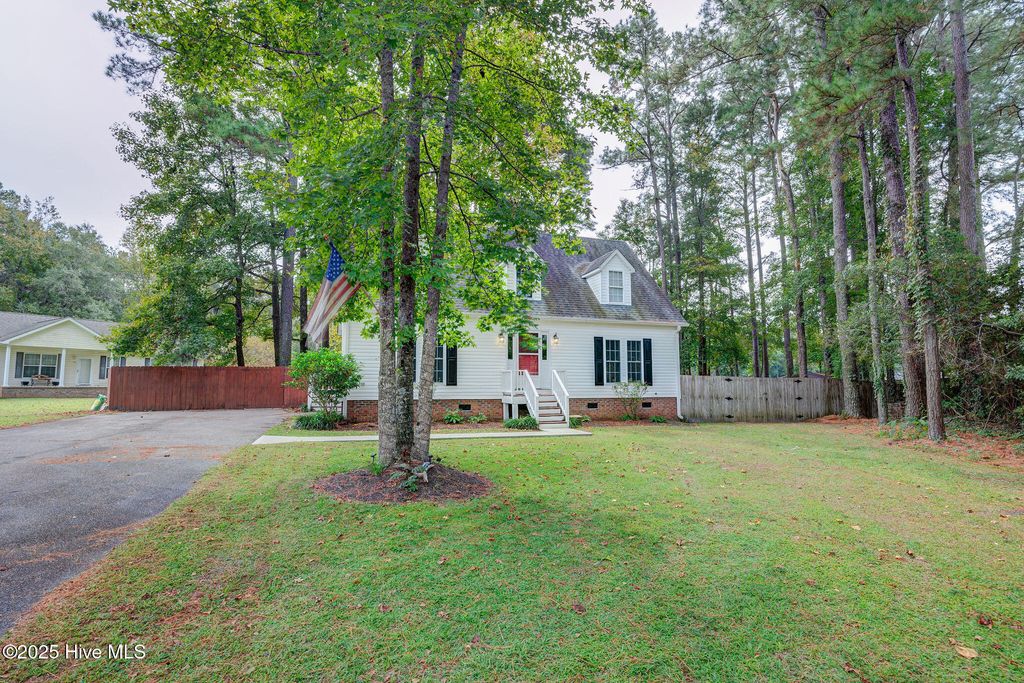 Photo of 266 North Drive, Rocky Point, NC 28457 (MLS # 100532348)